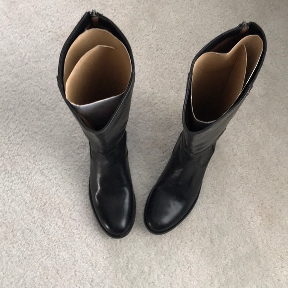 NWT Frye Melissa Stud Back Zip Boots - Picture 4 of 13